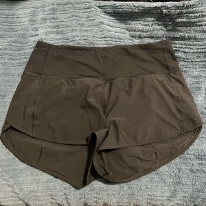 Lululemon Speed Up HR short 2.5”